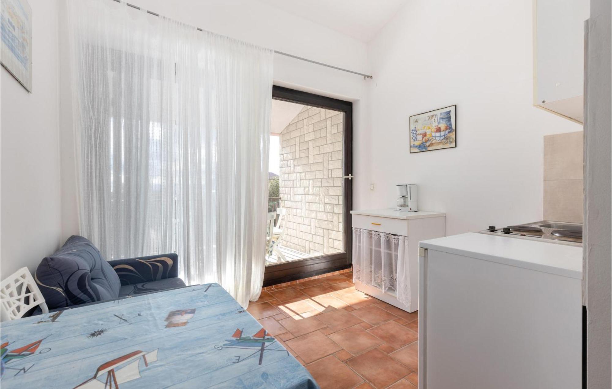 Nice Apartment In Jadranovo With Kitchen Luaran gambar