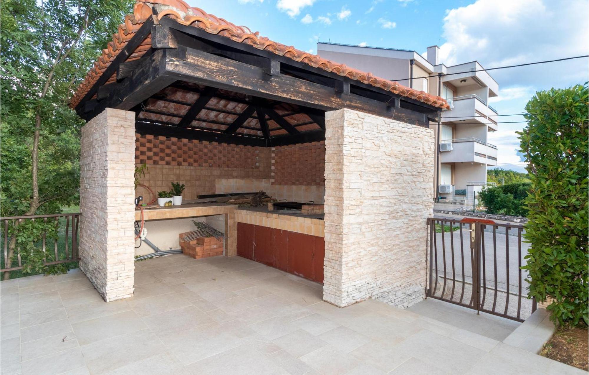 Nice Apartment In Jadranovo With Kitchen Luaran gambar